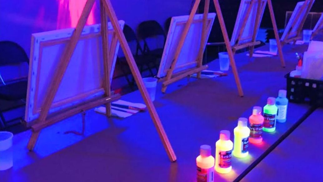 Actividad Wine&Neon en el CCR