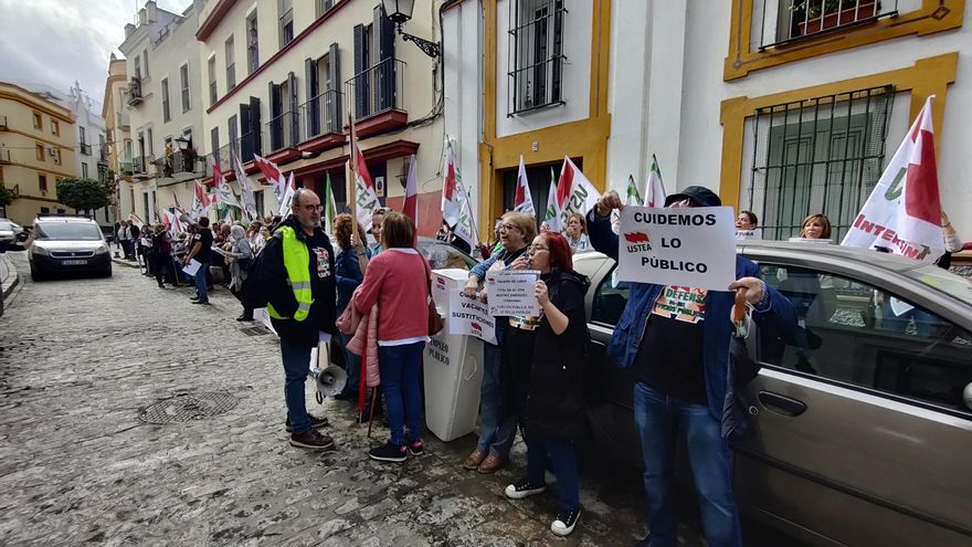 En lucha por la cobertura de vacantes: personal laboral de la Junta de Andalucía denuncia "el deterioro de lo público"