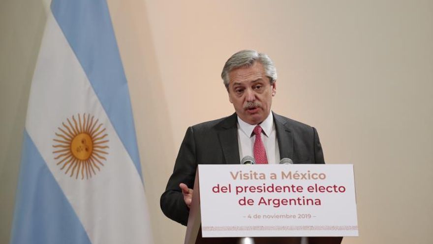 El Gobierno de Alberto Fernández (imagen) planteó entonces que la incertidumbre internacional y la propia situación de la economía argentina, en recesión desde hace dos años, "aconsejan detener la marcha" de las negociaciones del Mercosur, mientras que sus socios regionales, por el contrario, promueven una aceleración de las tratativas para sellar acuerdos de libre comercio con Corea del Sur, Singapur, Líbano, Canadá y la India, entre otros.