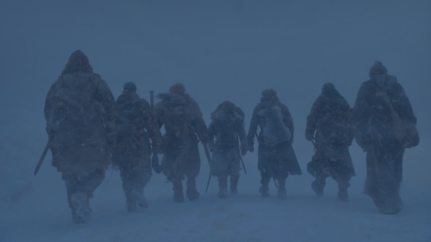 Jon y un puñado de locos, o valientes, van a la caza del caminante