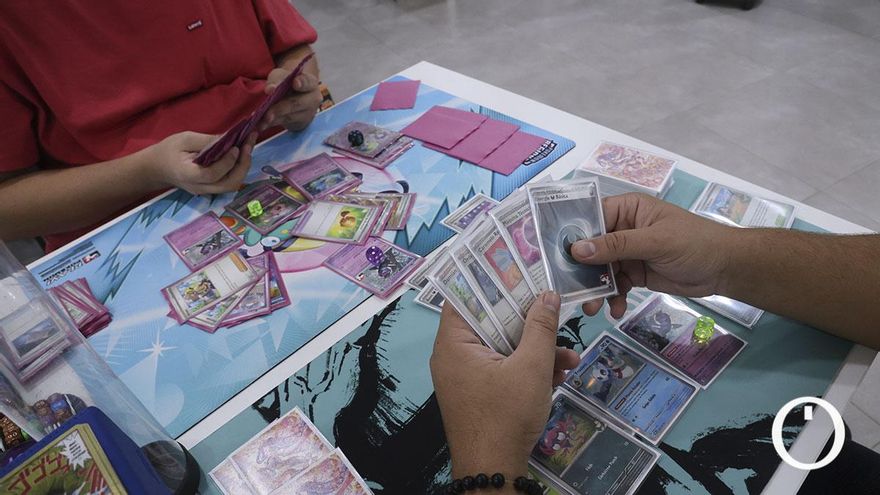 Pokémon, Magic o One Piece: el coleccionismo de cartas TCG conquista Córdoba