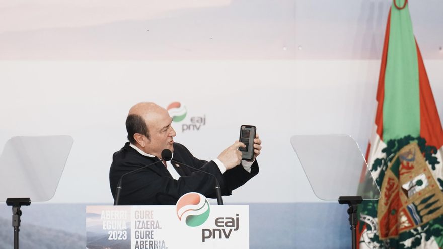 El 'no es no' del PNV al PP o cómo no arriesgar su poder en Euskadi