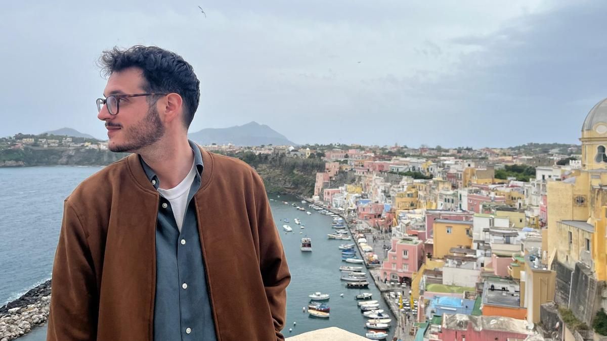 El madrileño Juan Ángel Asensio presenta su último poemario este sábado en la librería Alejandría de León