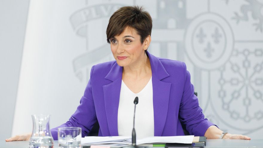 La ministra de Política Territorial y portavoz del Gobierno de España, Isabel Rodríguez, interviene durante una rueda de prensa posterior al Consejo de Ministros en Moncloa, a 23 de mayo de 2023, en Madrid (España)