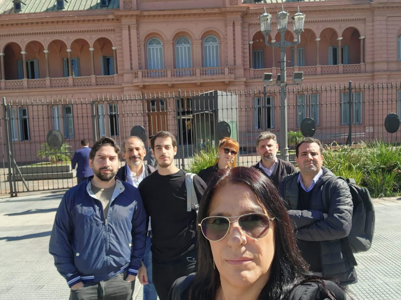 Acreditados en Casa Rosada no pudieron ingresar por la prohibición oficial.