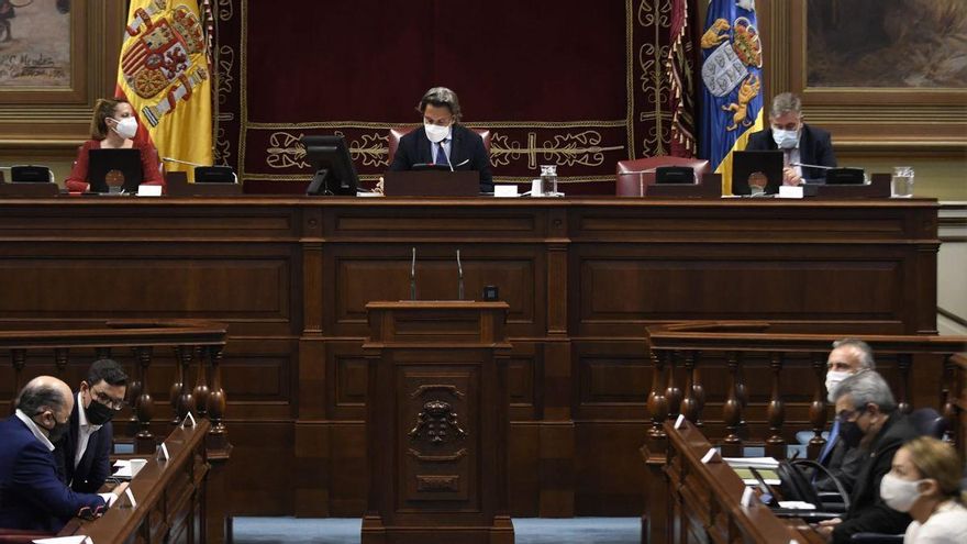 El Parlamento de Canarias se conforma con la reforma electoral aprobada en 2018