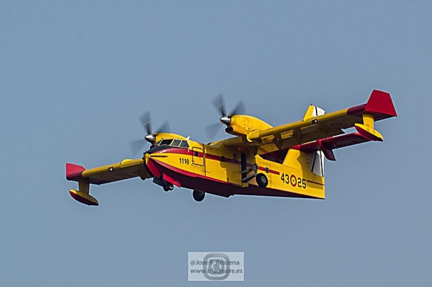 Hidroaviones en el aeropuerto de La Palma (JOSÉ F. AROZENA)