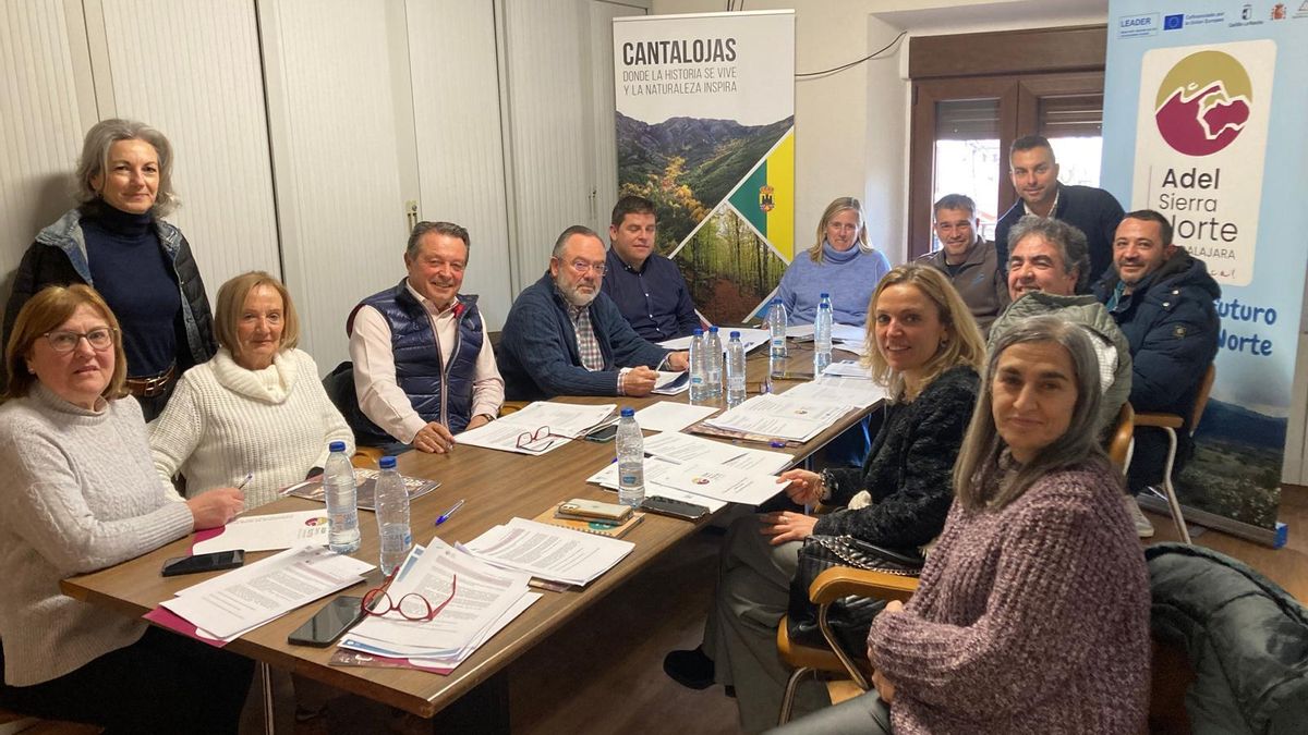 La Sierra Norte de Guadalajara exige poner fin a los cortes de luz y teléfono: "No podemos seguir como en los años 80"