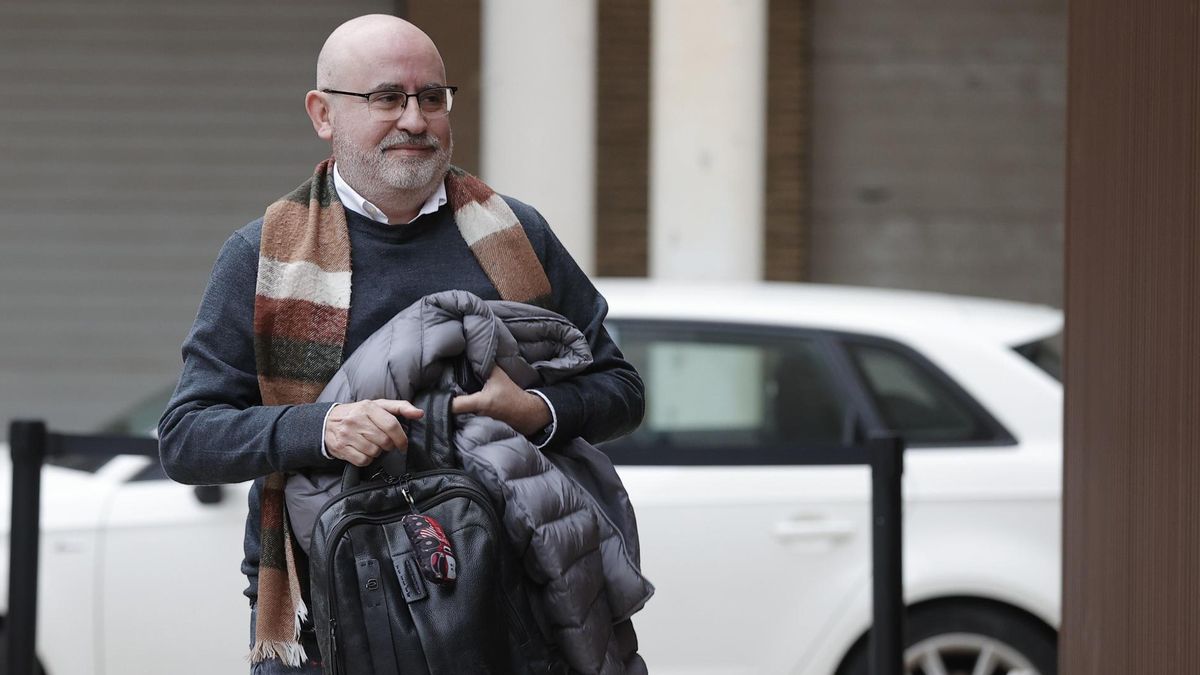 El testigo principal de Emergencias apuntala que en el Cecopi de la dana "decidía Pradas", hasta que llegó Mazón