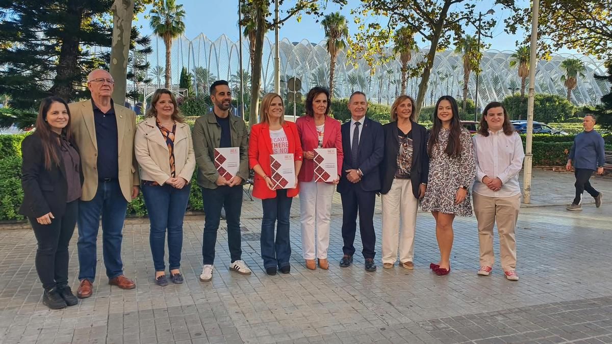 El PSOE, primero en registrar las listas electorales por Valencia, a falta de las primarias en Compromís y con la incógnita de PP y Vox