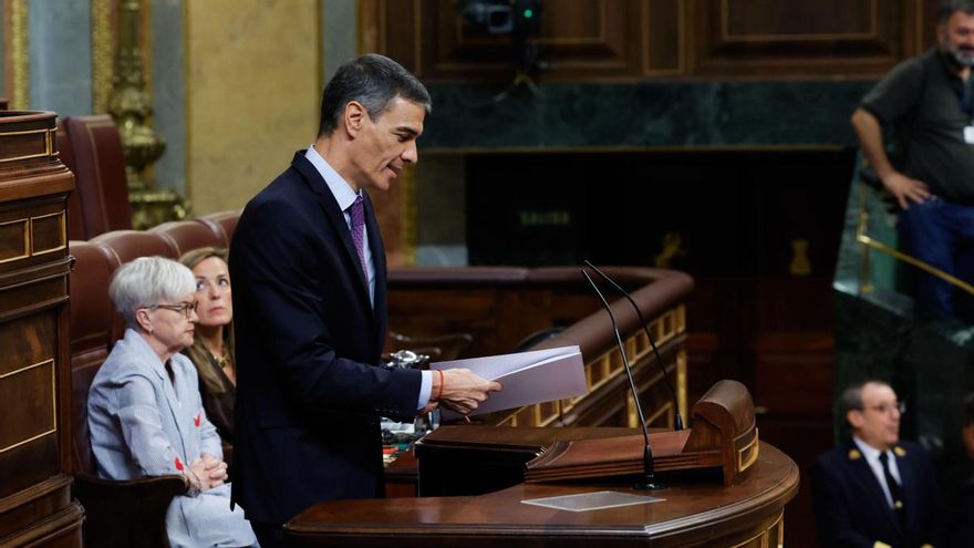El presidente del Gobierno Pedro Sánchez interviene en el pleno en el Congreso de los Diputados, este miércoles