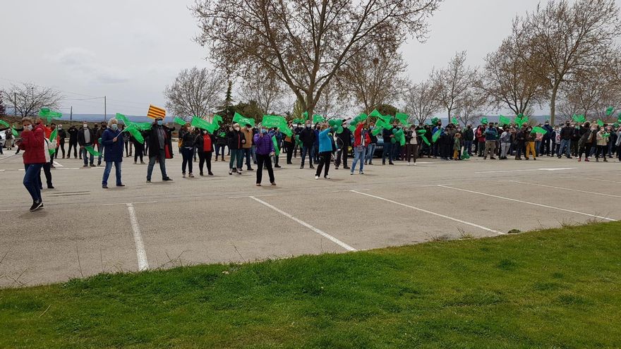 Manifestación contra megaproyectos eólicos en Teruel el 25 de abril de 2021.