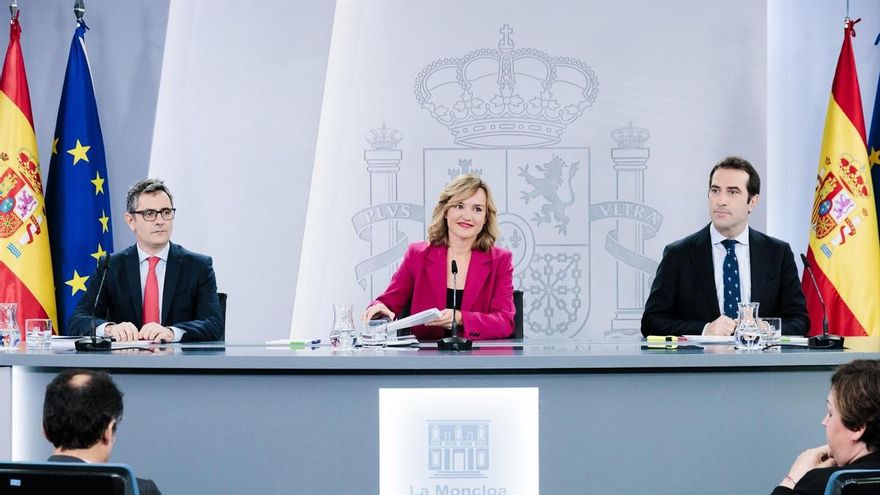 Imagen de archivo de Félix Bolaños y Carlos Cuerpo durante una rueda de prensa posterior al Consejo de Ministros.