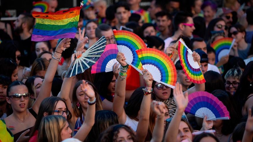 Conciertos del Orgullo LGTBIQ+ 2025 en Madrid: artistas, horarios y escenarios
