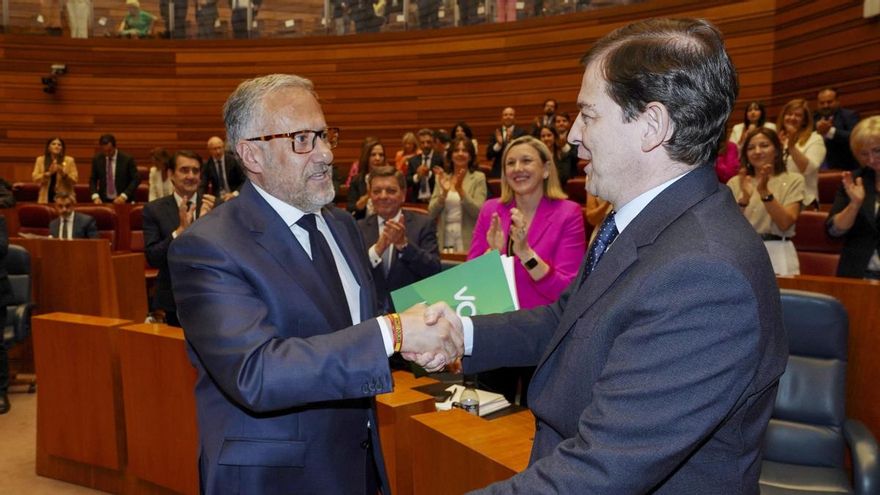 El vicepresidente de Vox en la Junta de Castilla y León insiste en deportar menores mientras el consejero de Presidencia, del PP, dice que no es posible