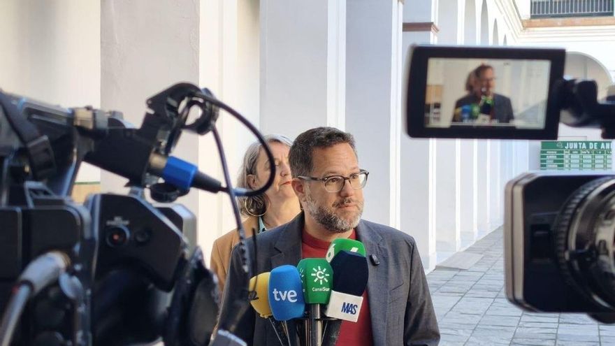 Adelante exige la dimisión del número dos de Turismo tras conocerse su pasado en Falange: "Un fascista no puede ocupar las instituciones"