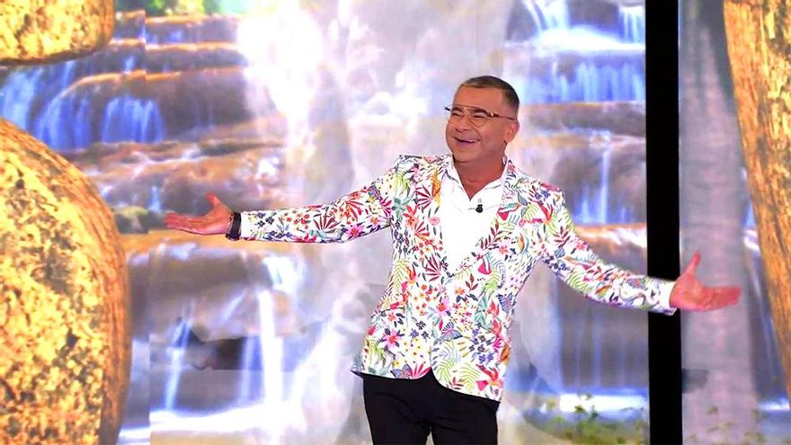 Telecinco, sin rubor a torpedear a Antena 3, se desdice y mantiene ahora 'Supervivientes' el domingo