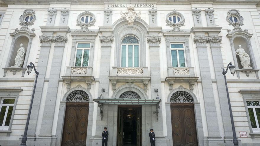 Vista de la entrada principal de la sede del Tribunal Supremo durante el acto solemne de Apertura del Año Judicial. EFE/Borja Sánchez-Trillo