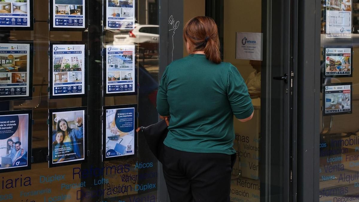 La compraventa de viviendas rompe con cinco meses de descensos y registra su mejor junio en 19 años