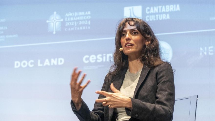 La fotoperiodista y cineasta Maysun.