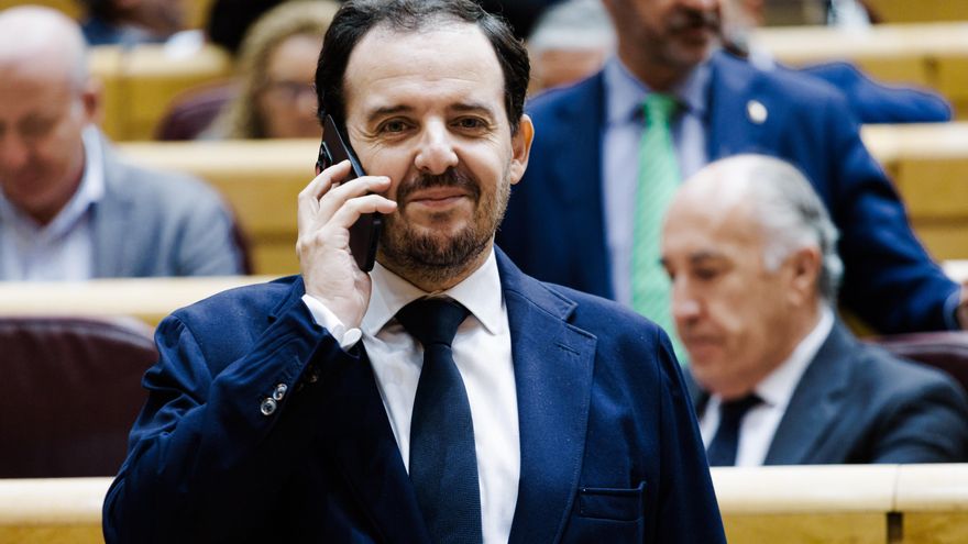 Senator Joaquín Miranda de Larra.