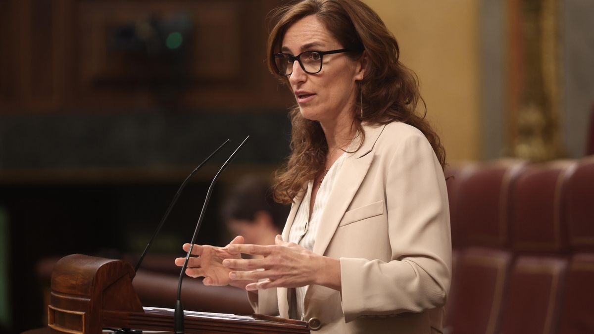 Mónica García, sobre el hantavirus: "España salva igual al que viene en un buque de ocio que en una patera"