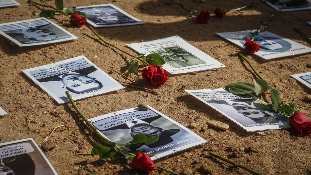 Acto por el Día de las Víctimas del Franquismo en el Cementerio de la Salud