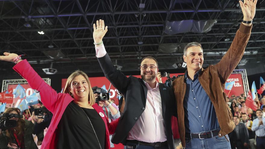 Pedro Sánchez en Gijón en el acto central de campaña en Asturias junto a Adrián Barbón y Gimena Llamedo
