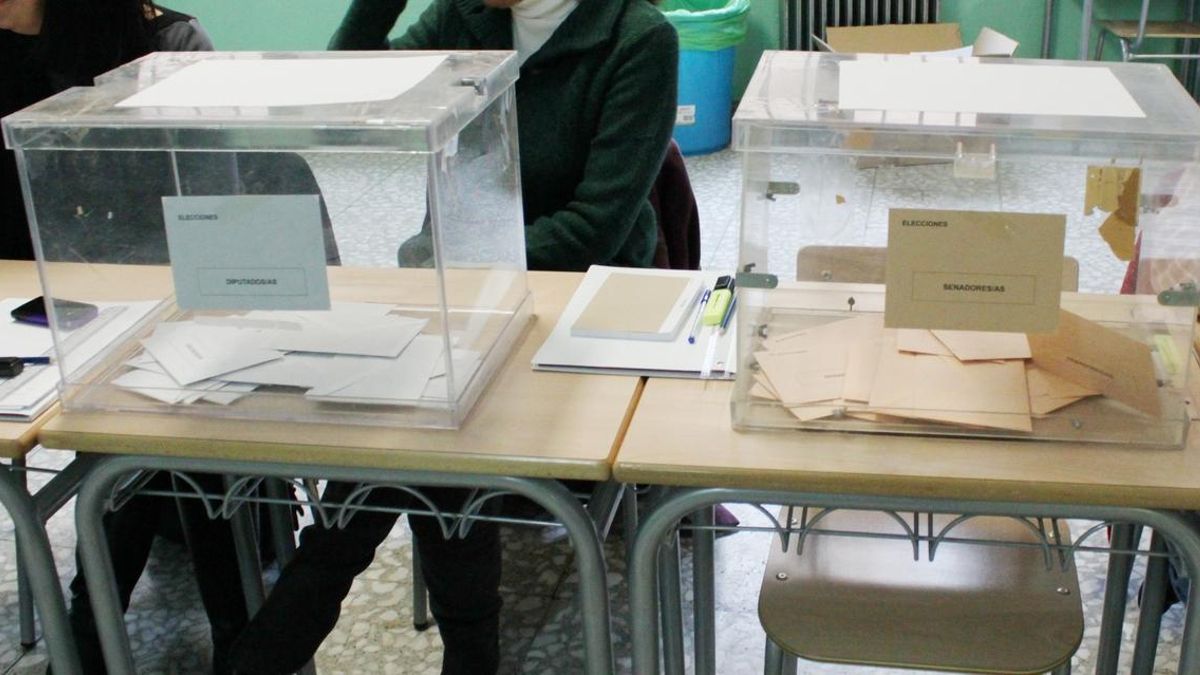 PSOE obtiene 9 escaños en C-LM, PP cae a 5, Vox y Cs irrumpen con 4 y 3 y Podemos desaparece, según CIS