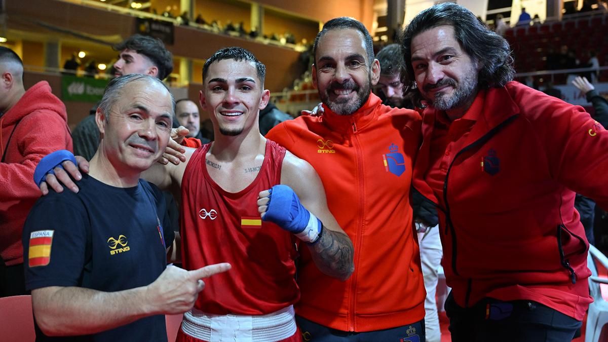 Rafa Lozano Jr. conquista la Copa Presidente de boxeo