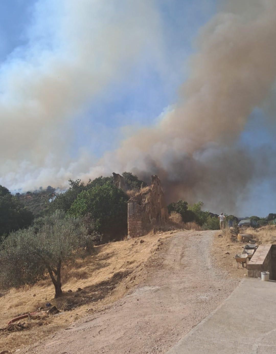 Imágenes tomadas por Rocío cuando abandonaba su casa este viernes.