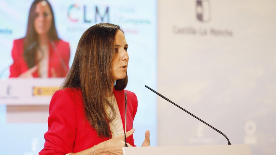 La ministra de Derechos Sociales y Agenda 2030, Ione Belarra, interviene en el acto de presentación de la Estrategia Agenda 2030, a 23 de junio de 2021, en Albacete, (Castilla-La Mancha).