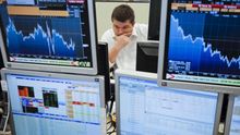 Los propietarios de deuda pública deberán asumir el riesgo de no recuperar su dinero. EFE