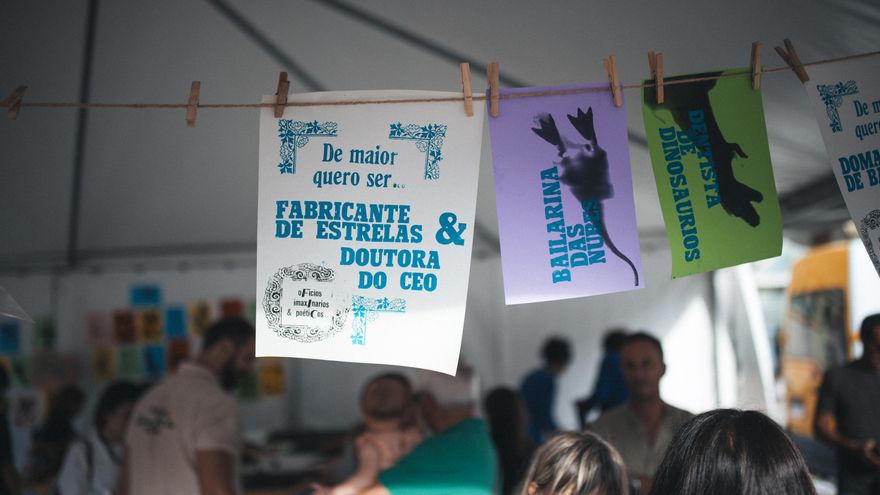 Taller de imprenta en la Caseta Infantil del Festival de las Ideas y la Cultura