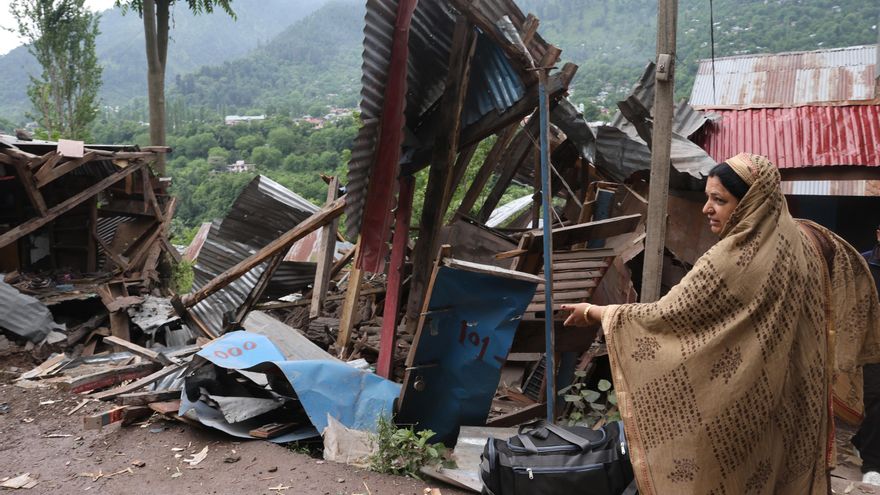 Damage in Lagamma Uri after cross-border shelling from Pakistan