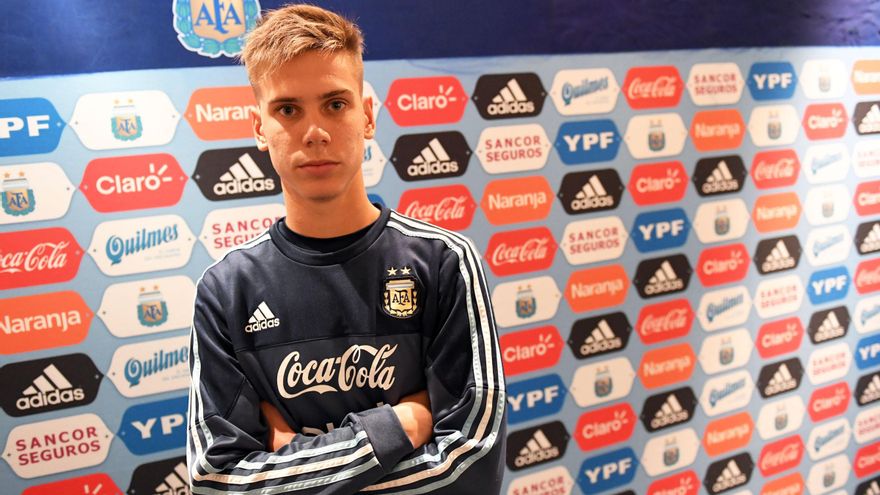 La gran encrucijada de Scaloni pasa por un defensor más o un delantero menos