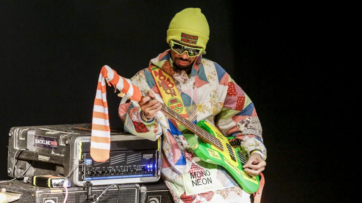 El viaje de MonoNeon del góspel al afrofuturismo: "George Clinton y Prince me enseñaron a no tener miedo"
