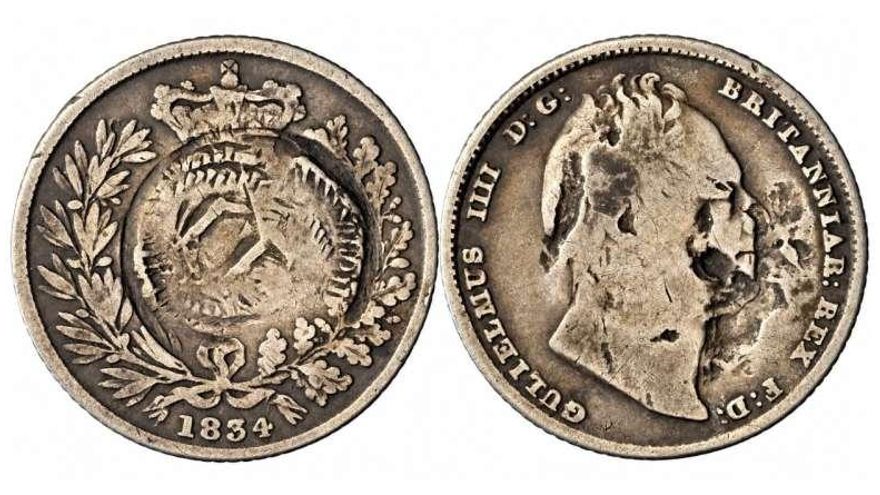 Una moneda británica de 1834 gravemente deformada revela un posible fallo durante su acuñación