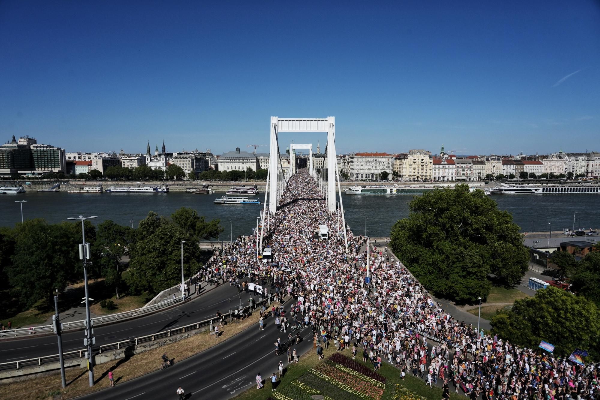 La manifestación del Orgullo en Budapest, en imágenes