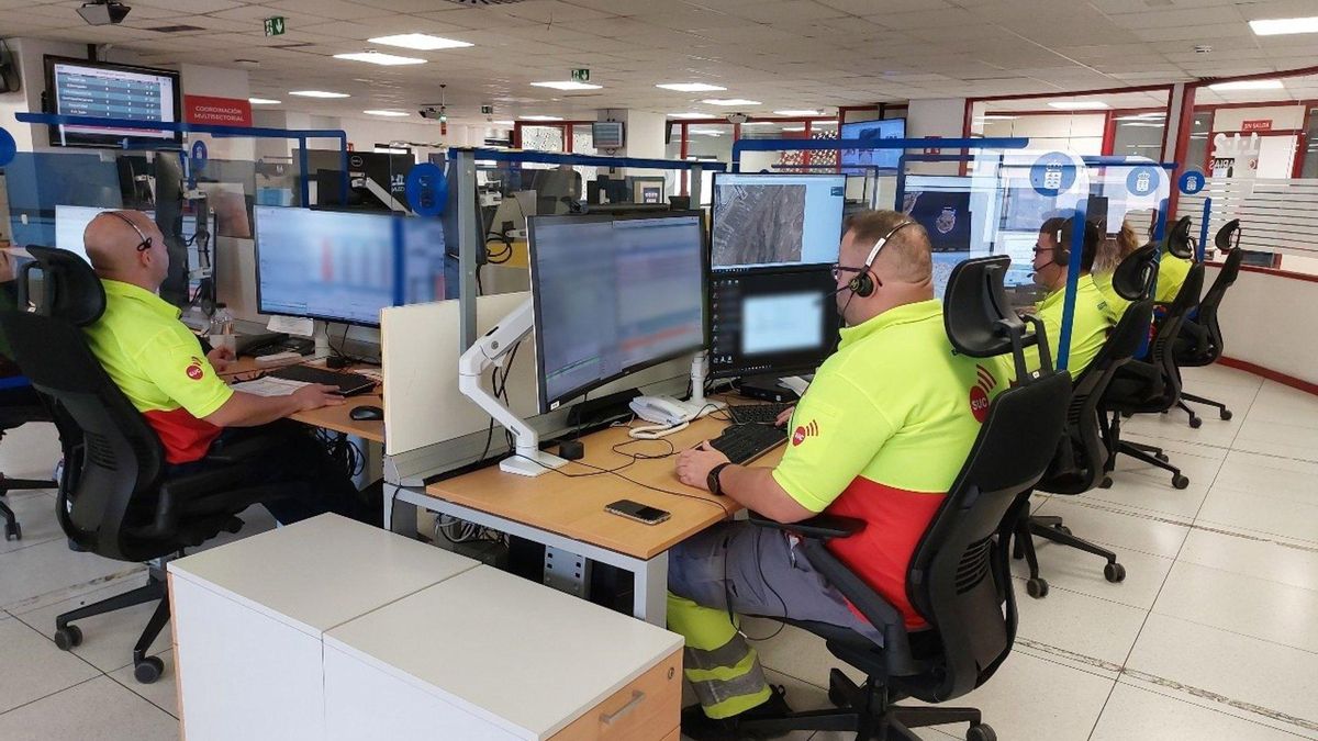 Tres personas heridas tras la colisión entre un coche y una moto en la TF-21, cerca del Parque Nacional del Teide