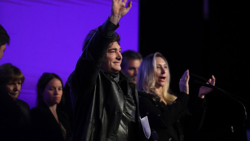 Milei viaja a Paraguay y se reunirá con Peña este martes