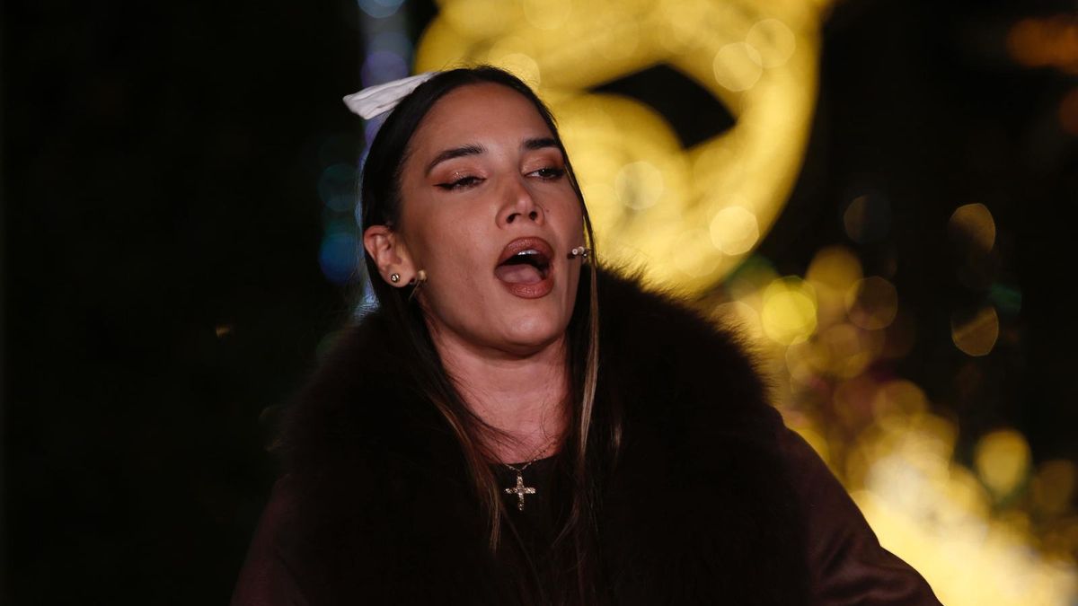 India Martínez enciende la Navidad en Córdoba