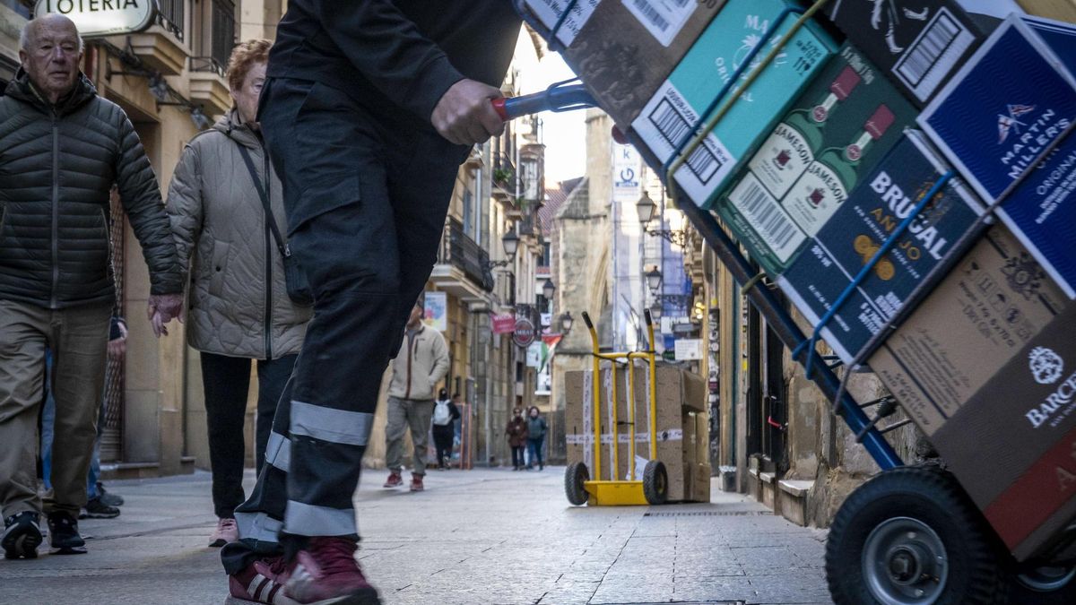 El paro baja un 7% en febrero en Balears y la Seguridad Social suma 13.529 afiliados