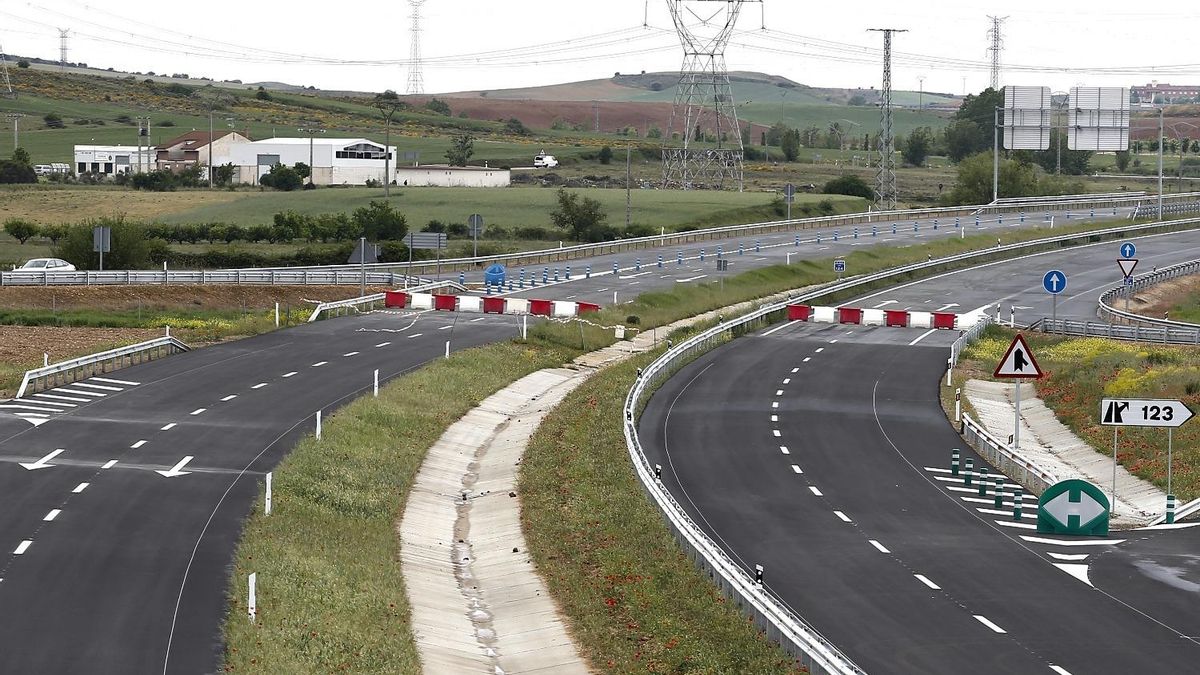 El Ministerio avanza en el impulso de la autovía León-Valladolid solo por el lado de la provincia castellana