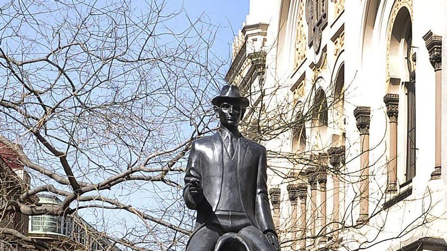 La Praga de Franz Kafka: los lugares imprescindibles para una ruta sobre su vida en la capital checa