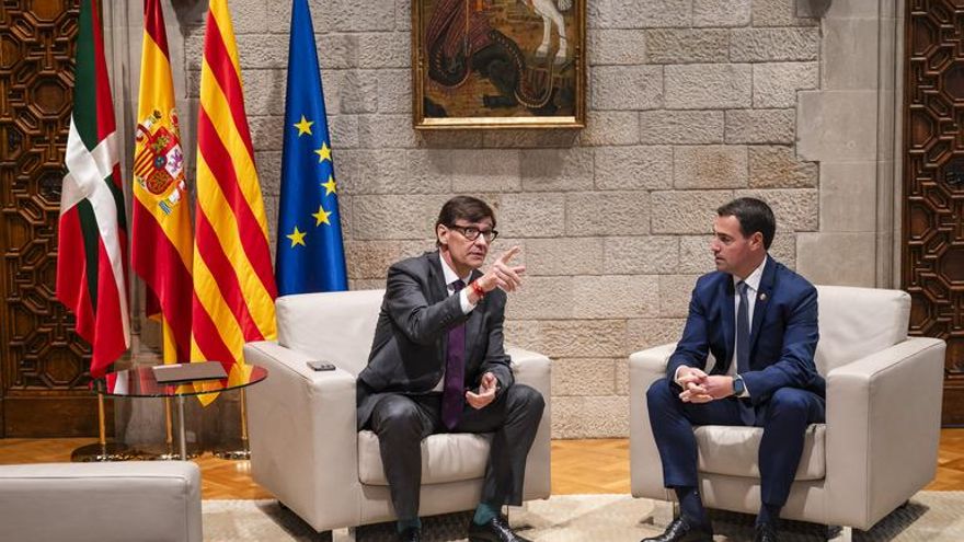 Pradales alerta en Barcelona de la "centralización" económica de Madrid y que afecta a Catalunya y Euskadi