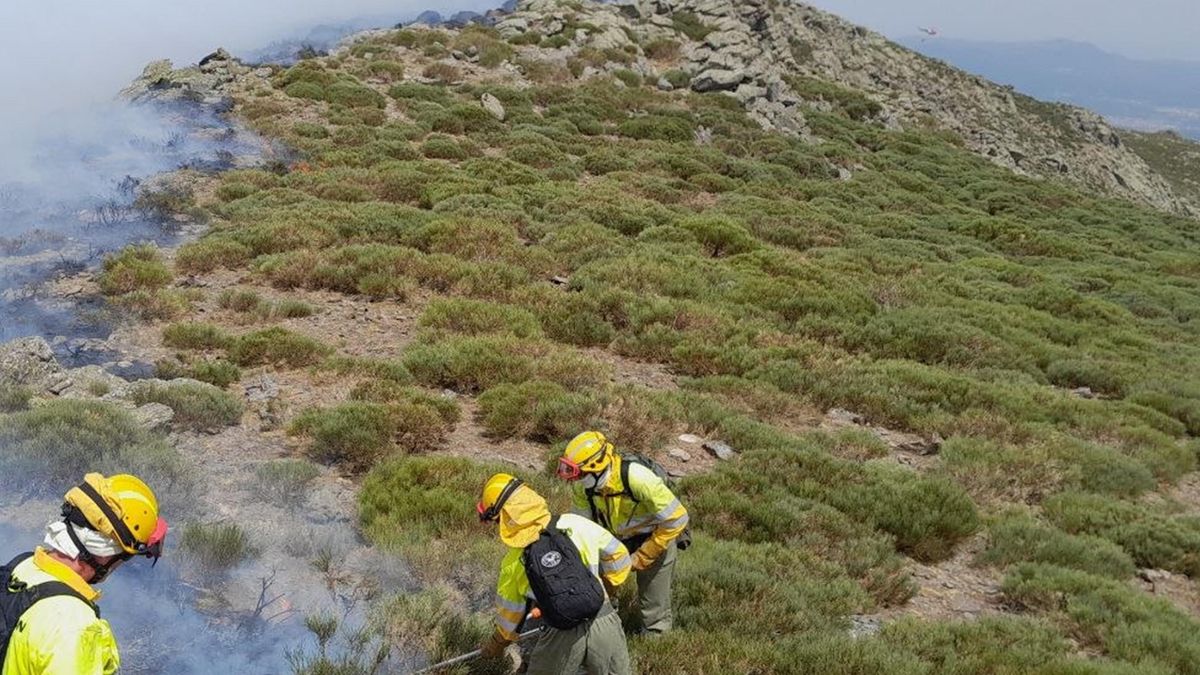 Un martillo hidráulico para picar piedra empleado sin permiso habría provocado el incendio de Burgohondo