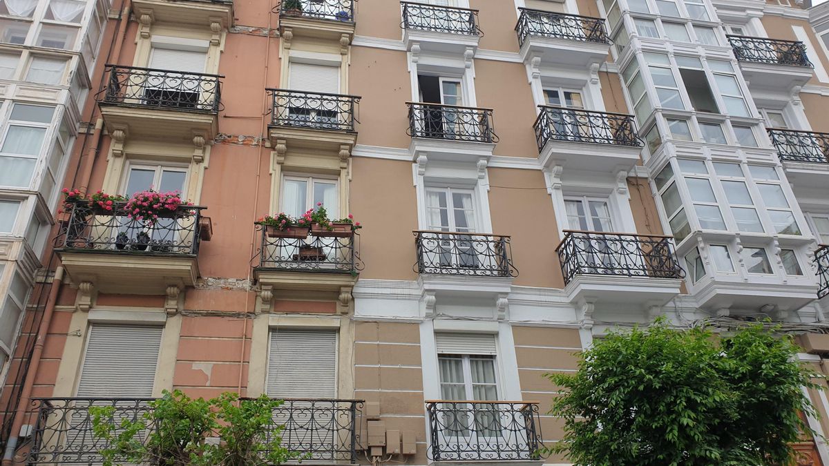 Bloque de viviendas en Santander.