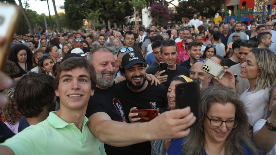 Hombres jóvenes y de derechas: los votantes que quieren llevar al ultra Alvise Pérez a Bruselas a costa de Vox