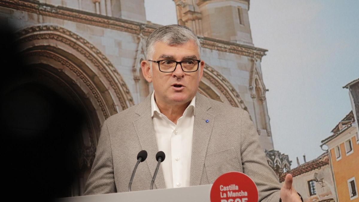 El presidente del Grupo Parlamentario Socialista en las Cortes de Castilla-La Mancha, Ángel Tomás Godoy.
